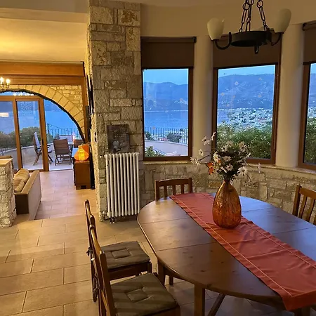 Villa Panorama Stone Loutra Elenis