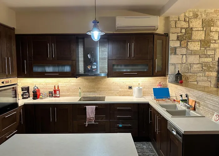 Panorama Stone فيلة