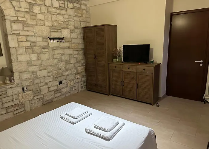 Panorama Stone فيلة لوترا أوراياس إلينيس